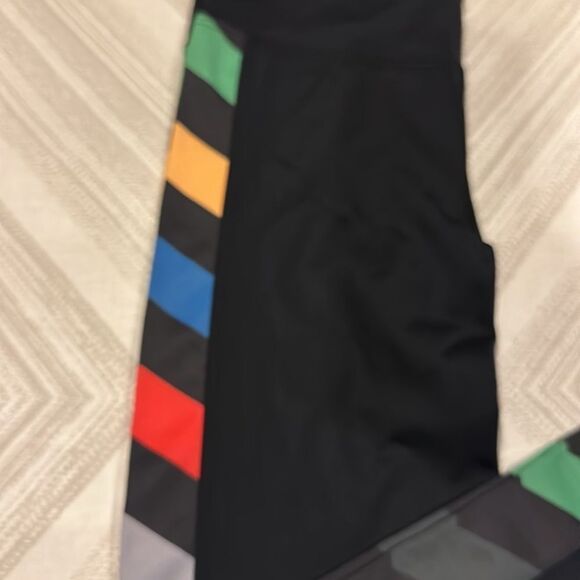Beach Riot Black with Side Multi Color Block Panels High Waist Leggings: Size XS - Picture 2 of 6